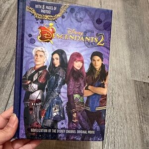 Disney Descendants 2 Kids  Book
